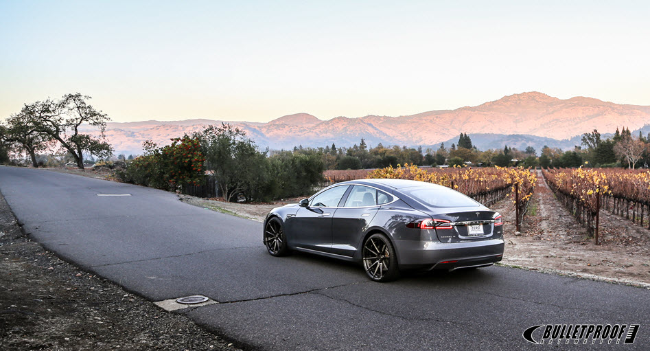 2014 Tesla Model S photo