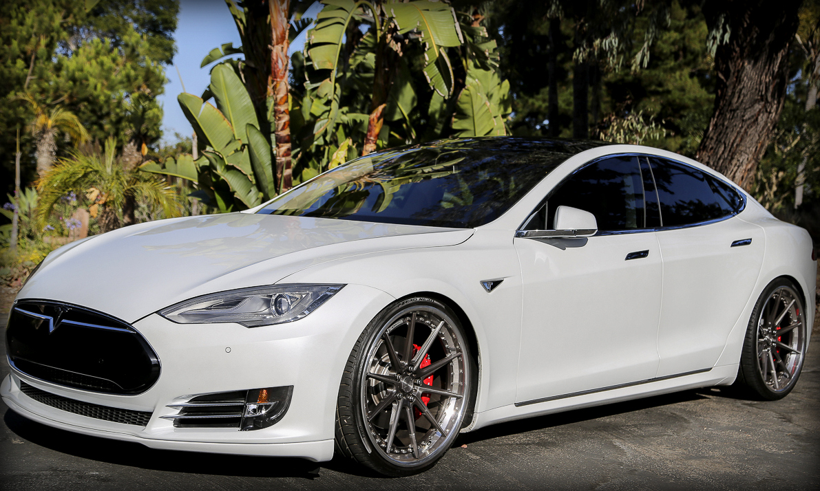 2014 Tesla Model S photo
