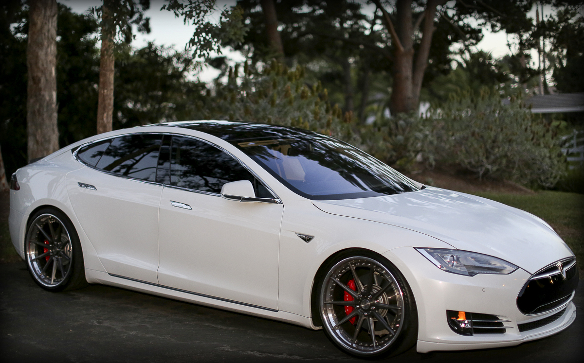 2014 Tesla Model S photo
