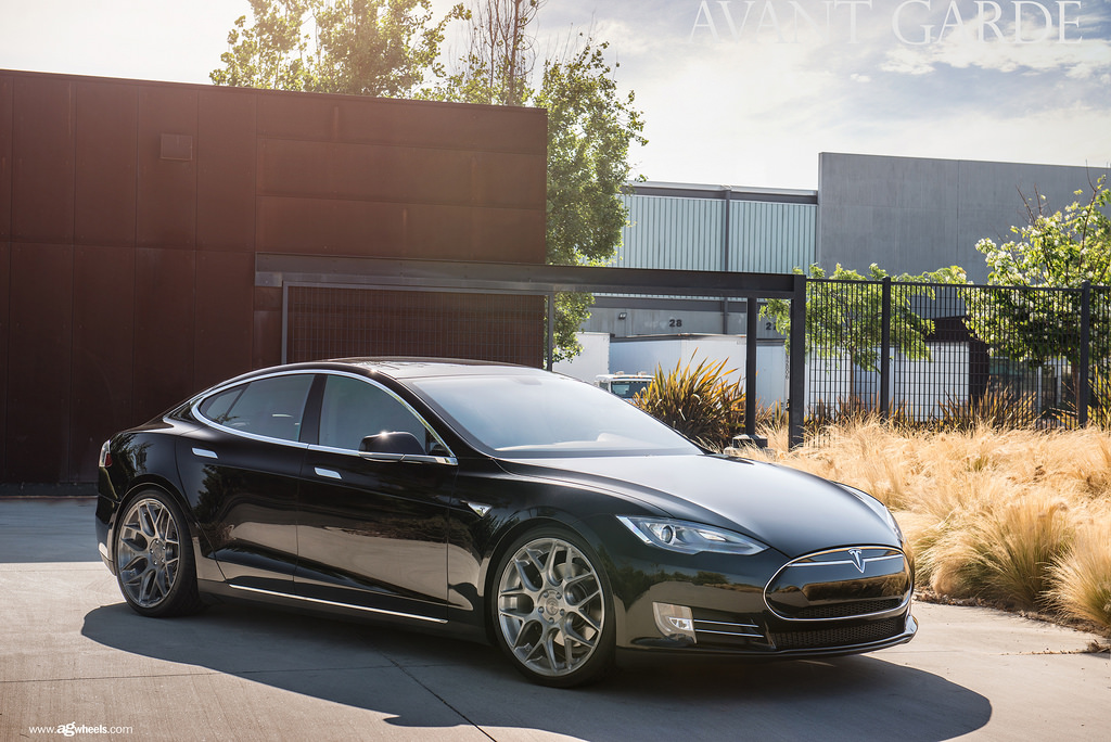 2014 Tesla Model S photo