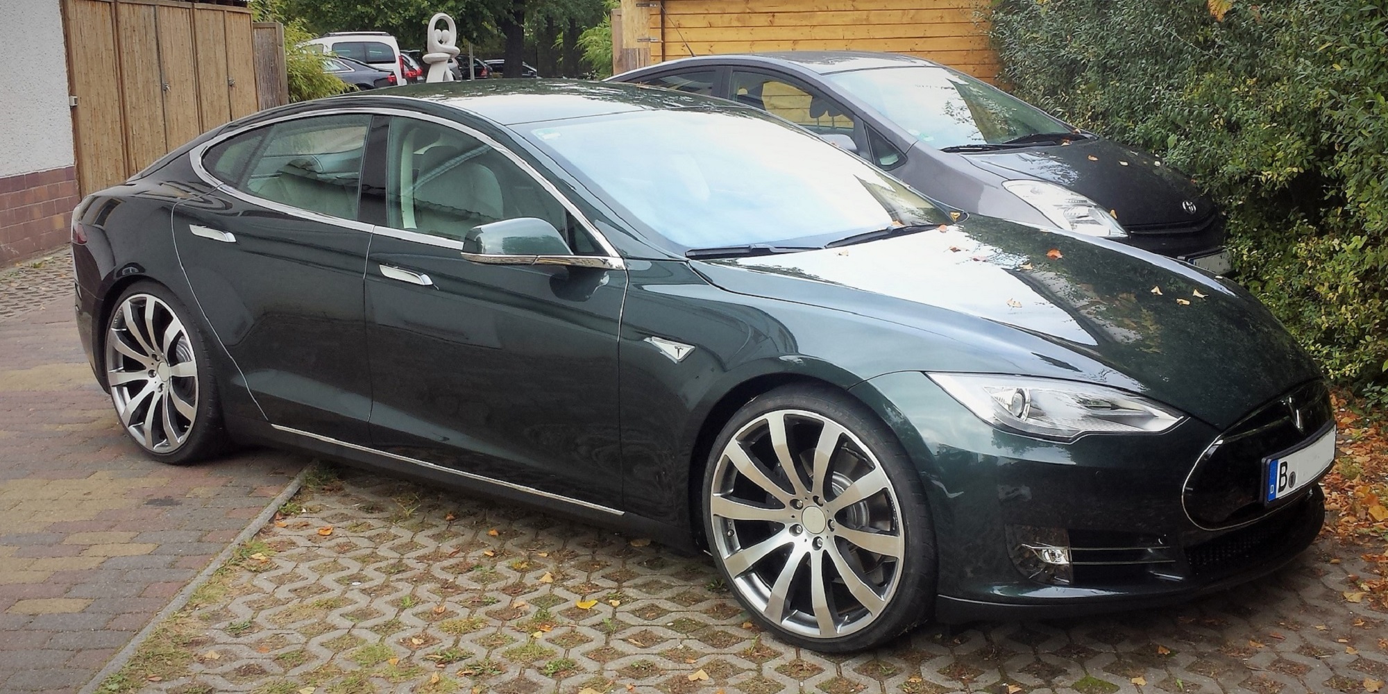 2015 Tesla Model S photo