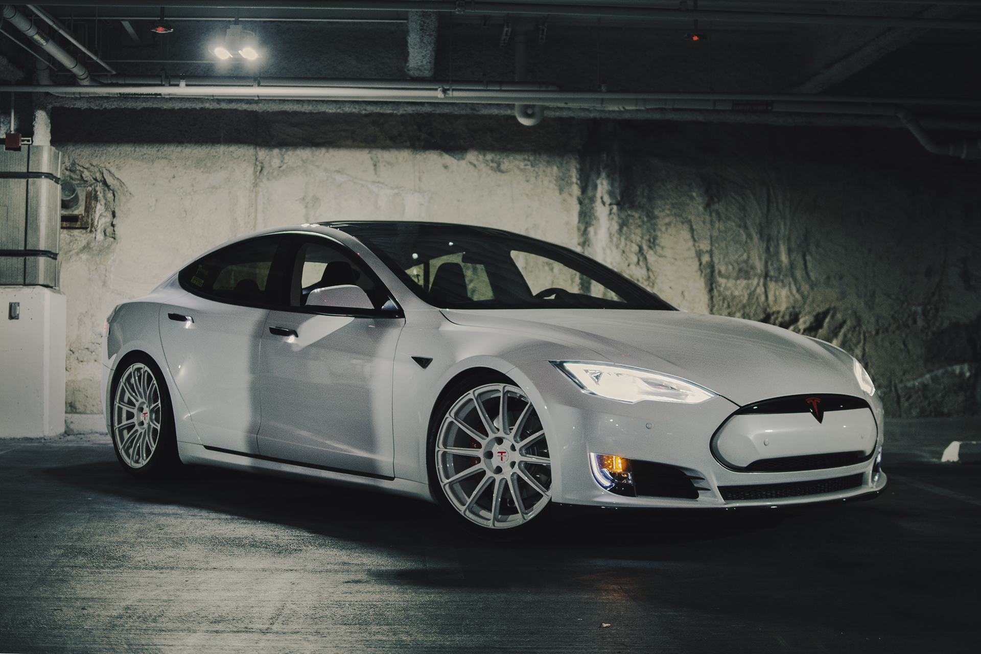 2014 Tesla Model S photo