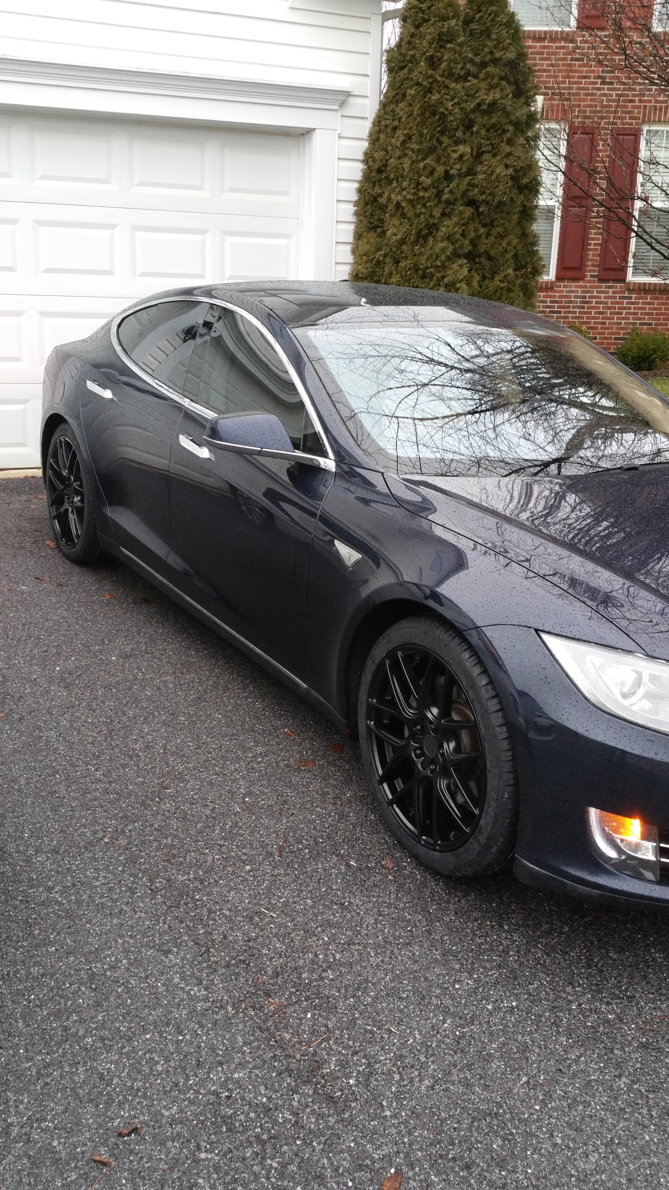 2014 Tesla Model S photo