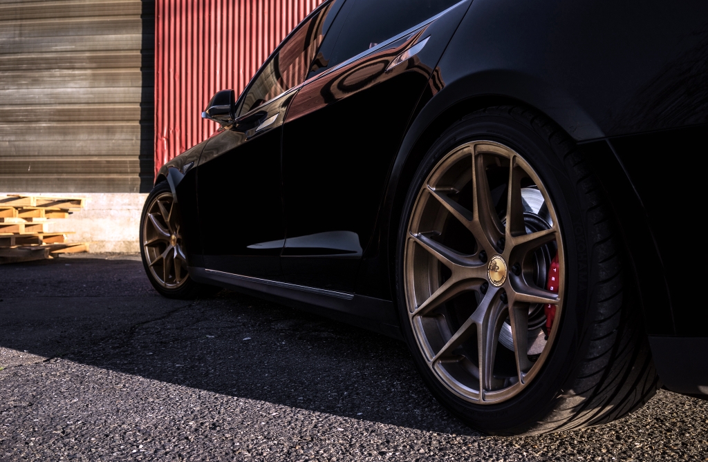 2014 Tesla Model S photo