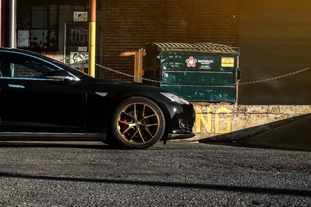 2014 Tesla Model S photo