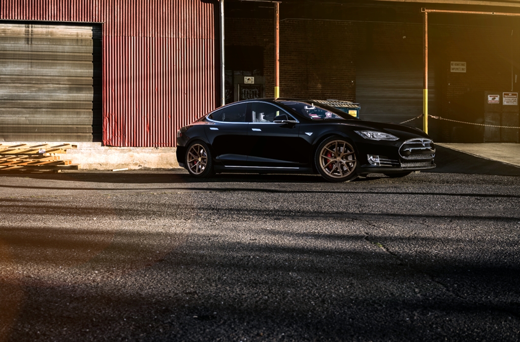 2014 Tesla Model S photo