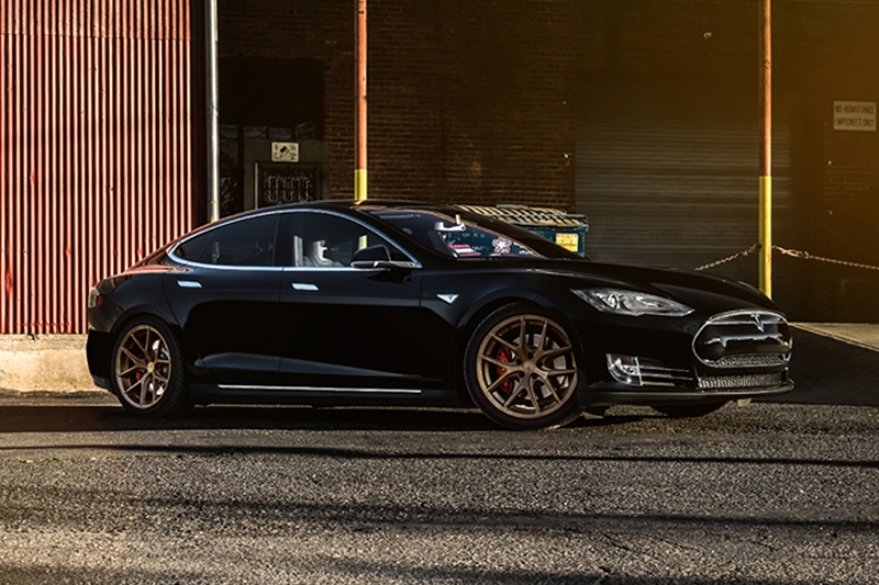 2014 Tesla Model S photo
