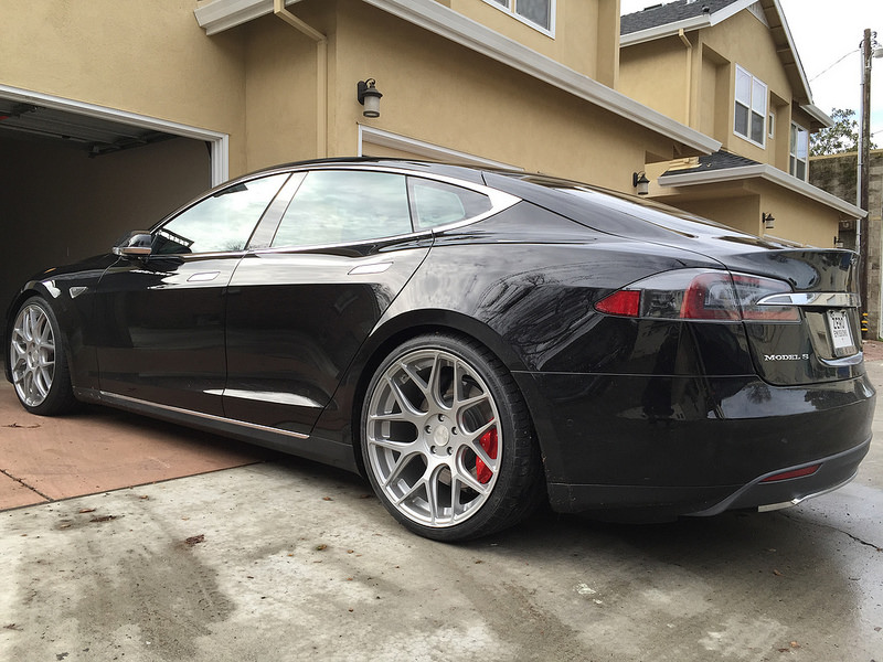 2014 Tesla Model S photo