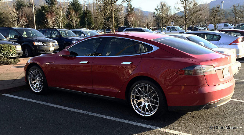 2014 Tesla Model S photo