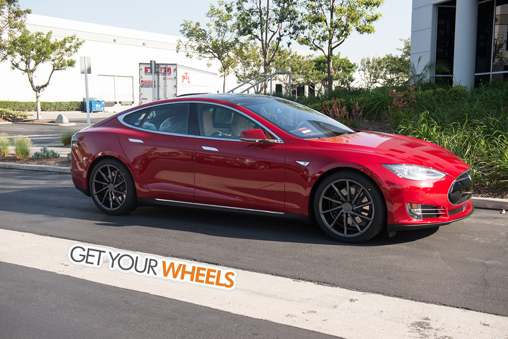 2013 Tesla Model S photo