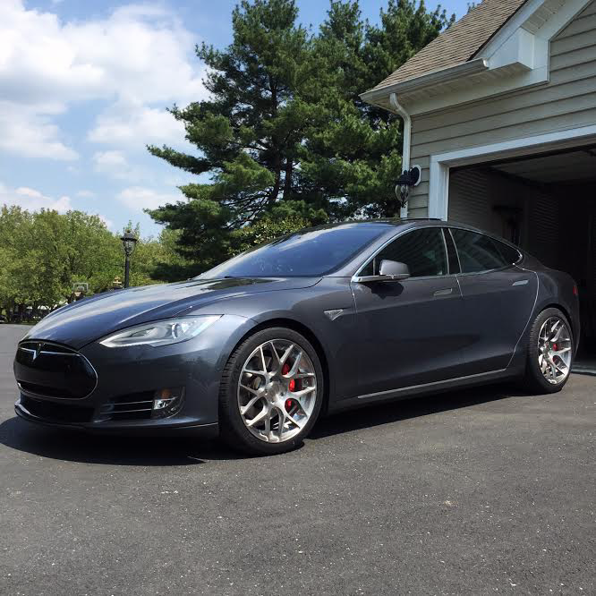 2014 Tesla Model S photo