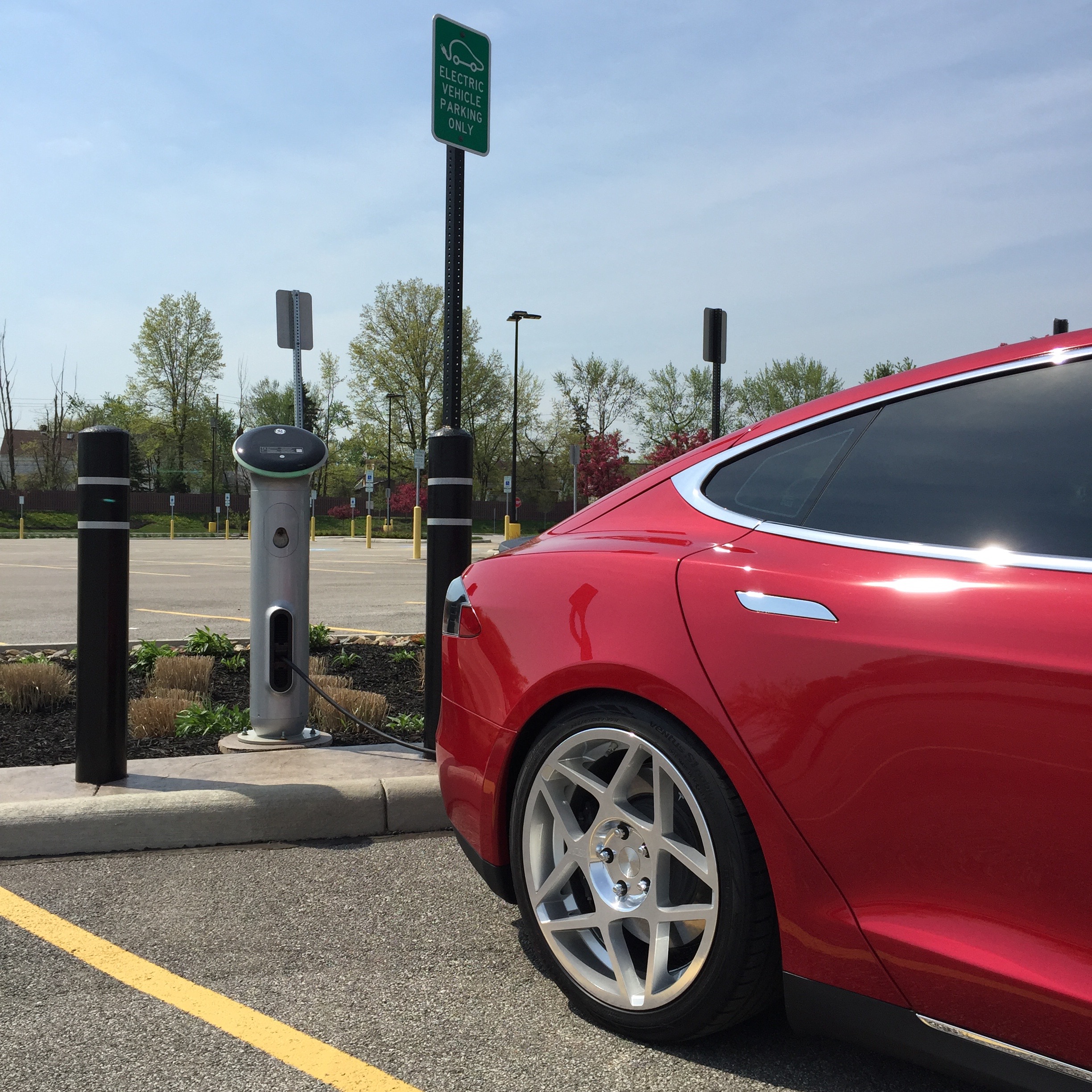2014 Tesla Model S photo