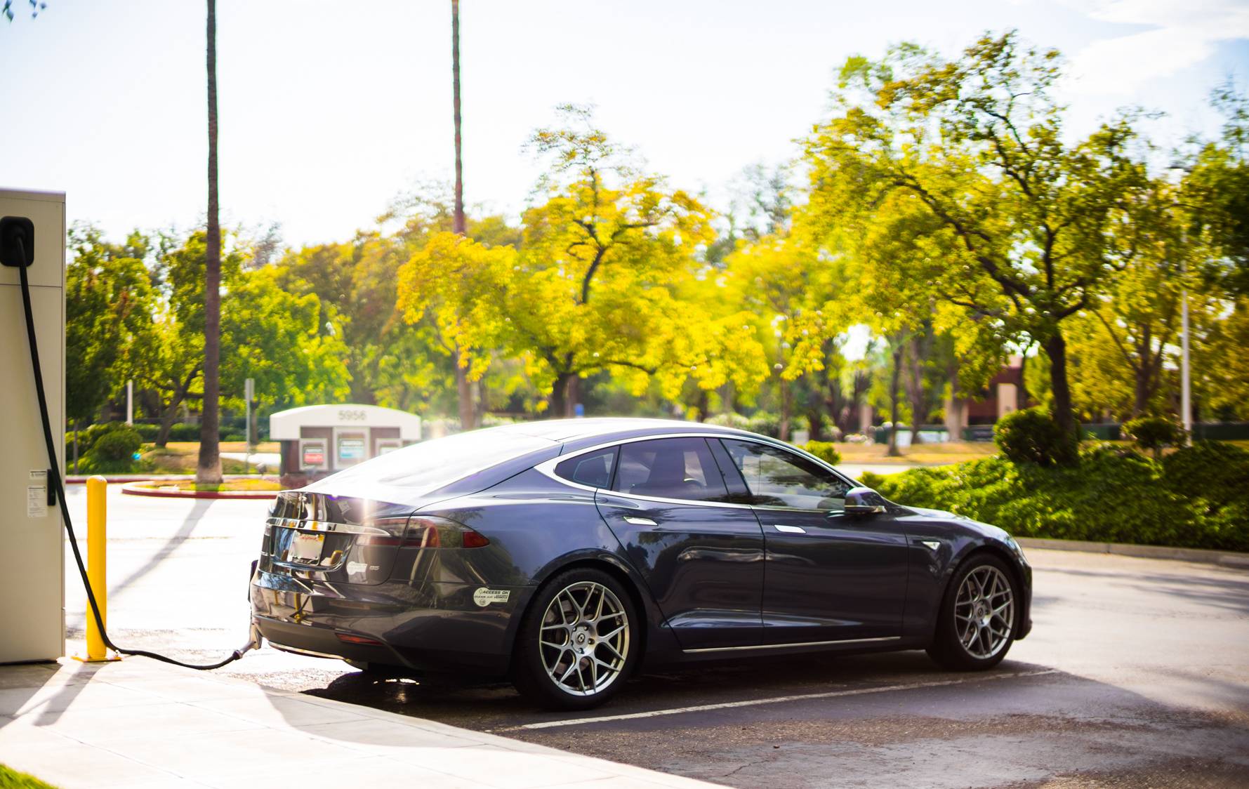 2014 Tesla Model S photo
