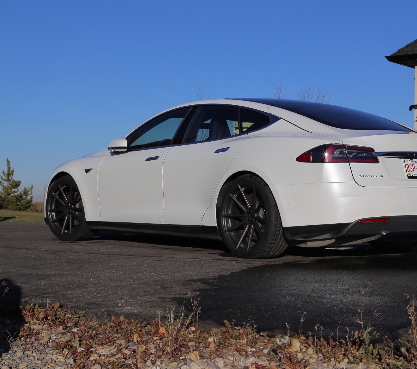 2015 Tesla Model S photo