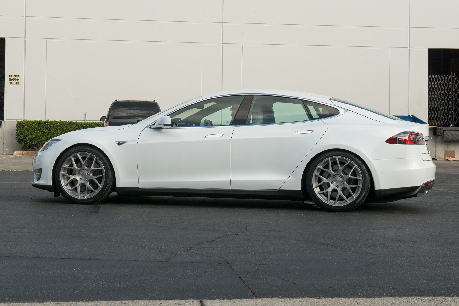 2015 Tesla Model S photo