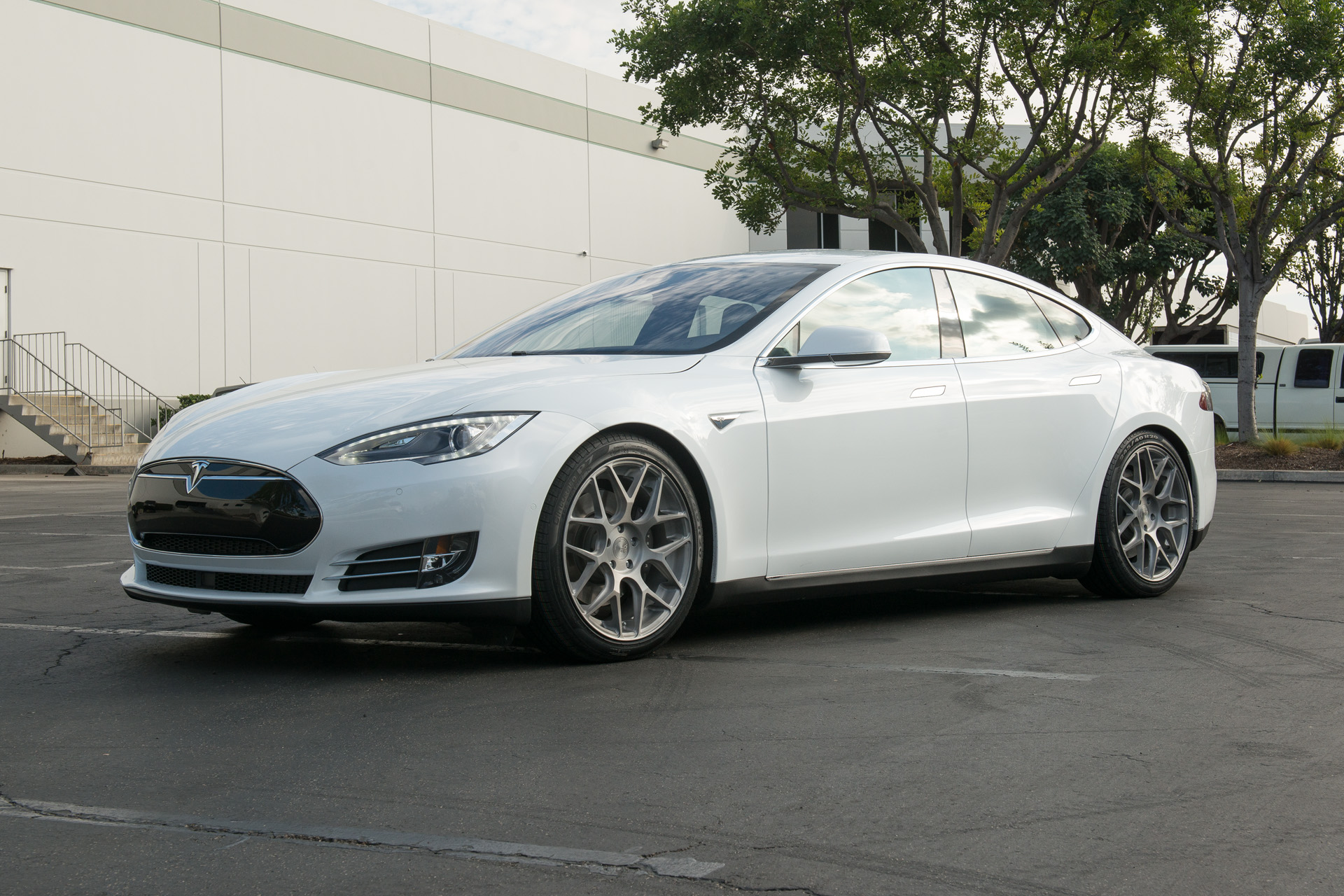 2015 Tesla Model S photo