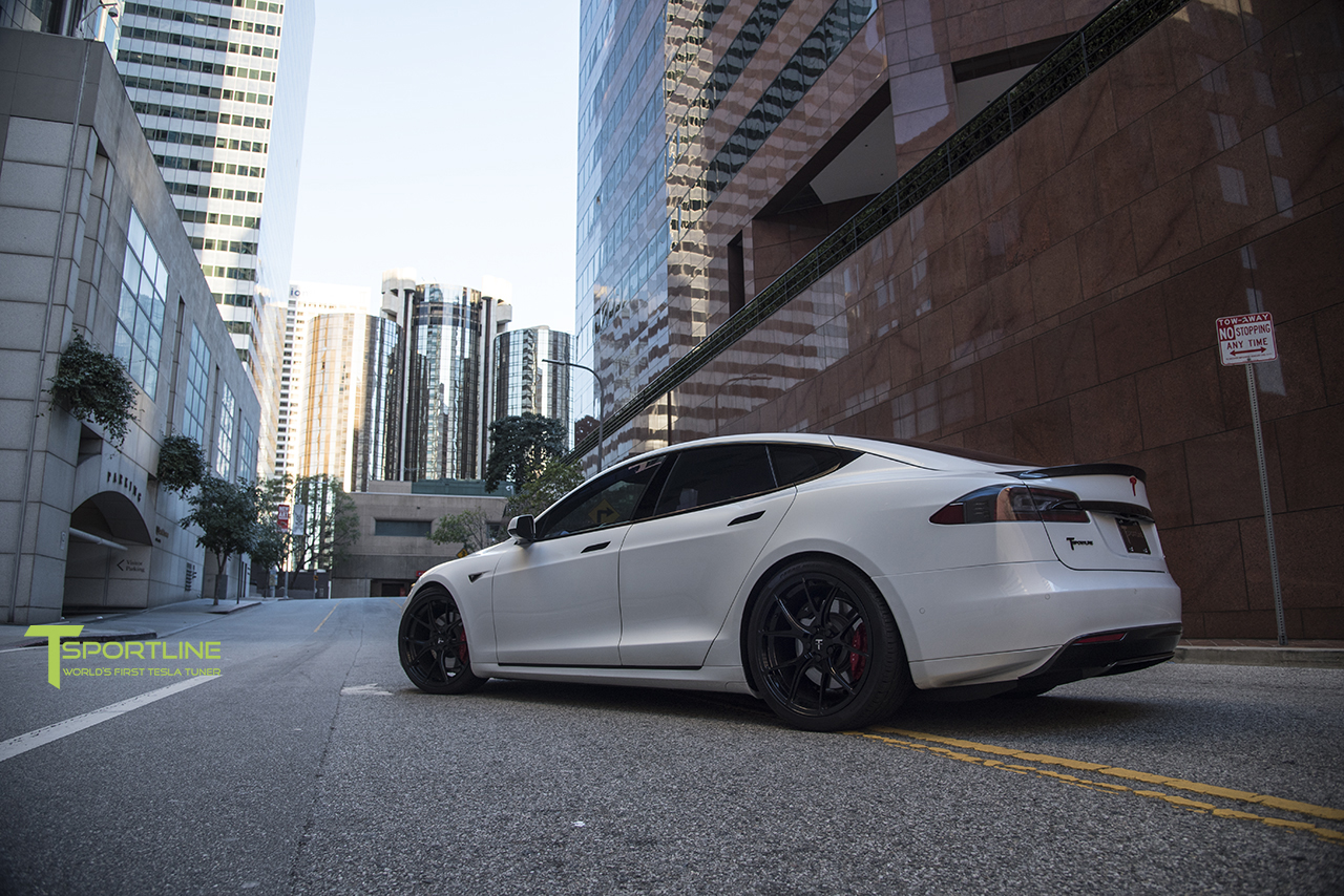 2015 Tesla Model S photo