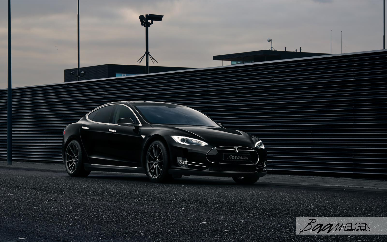 2015 Tesla Model S photo