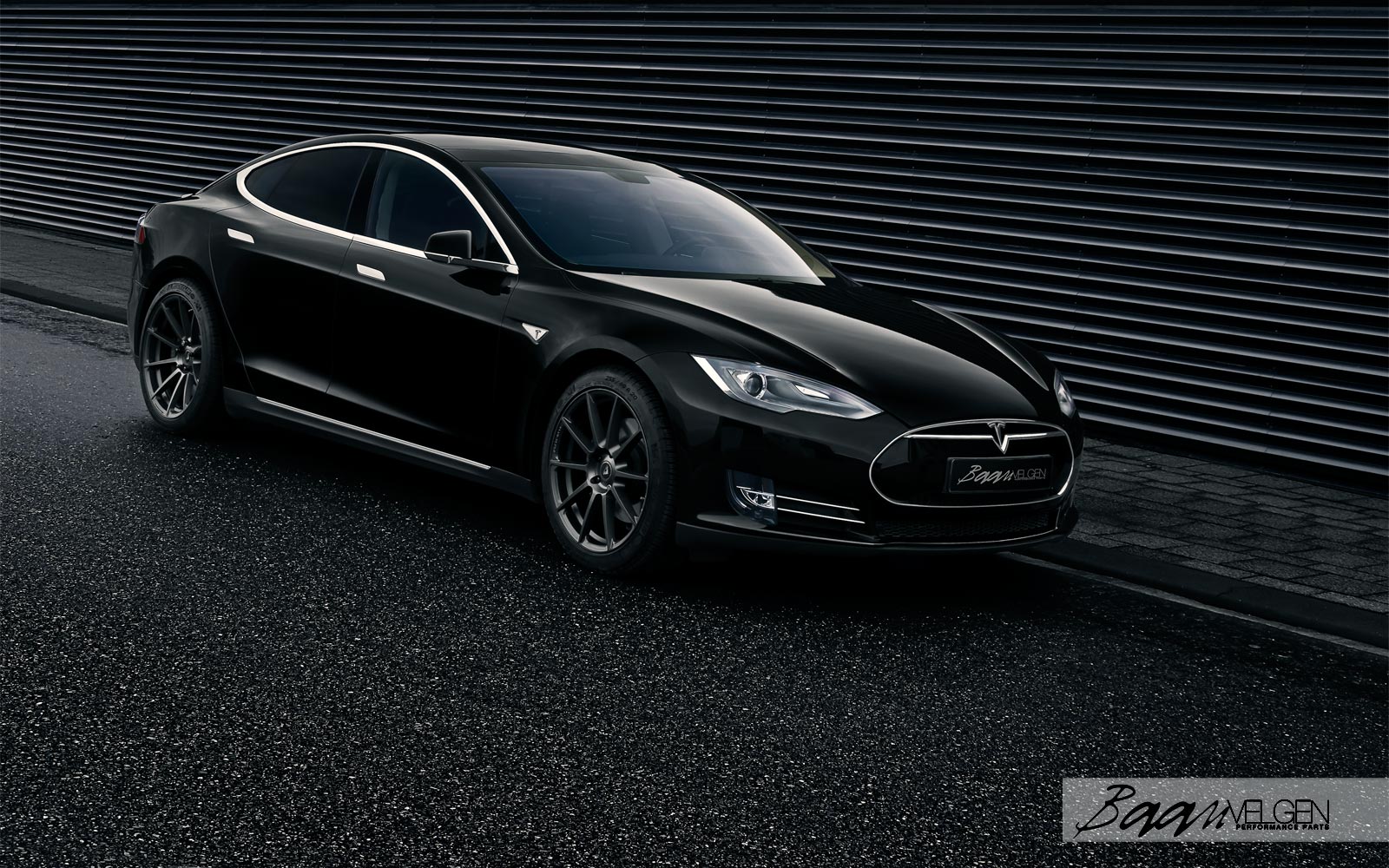 2015 Tesla Model S photo