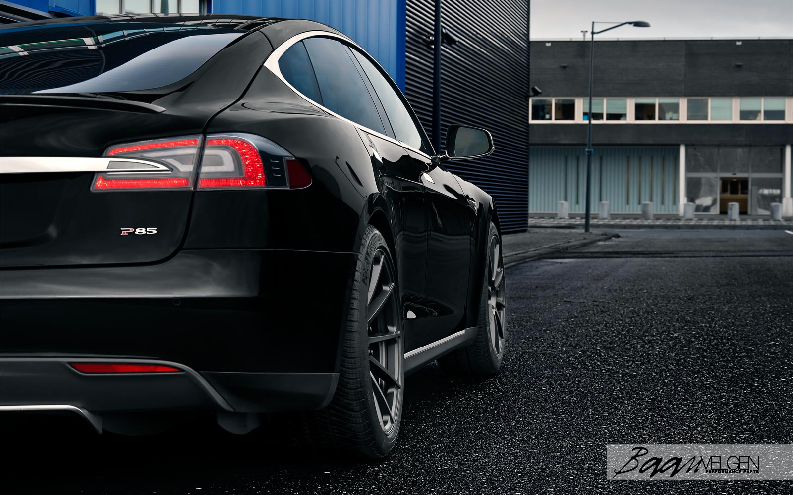 2015 Tesla Model S photo