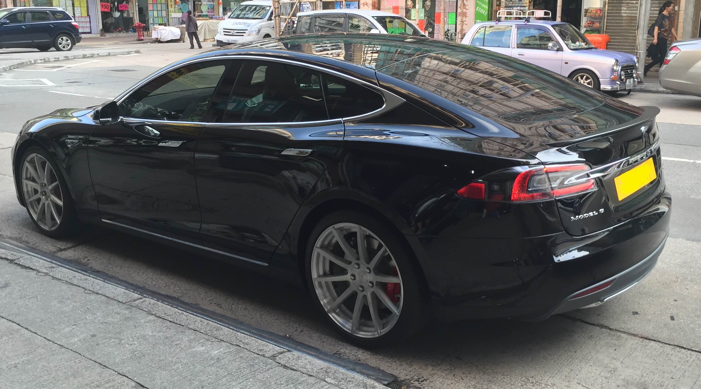 2015 Tesla Model S photo