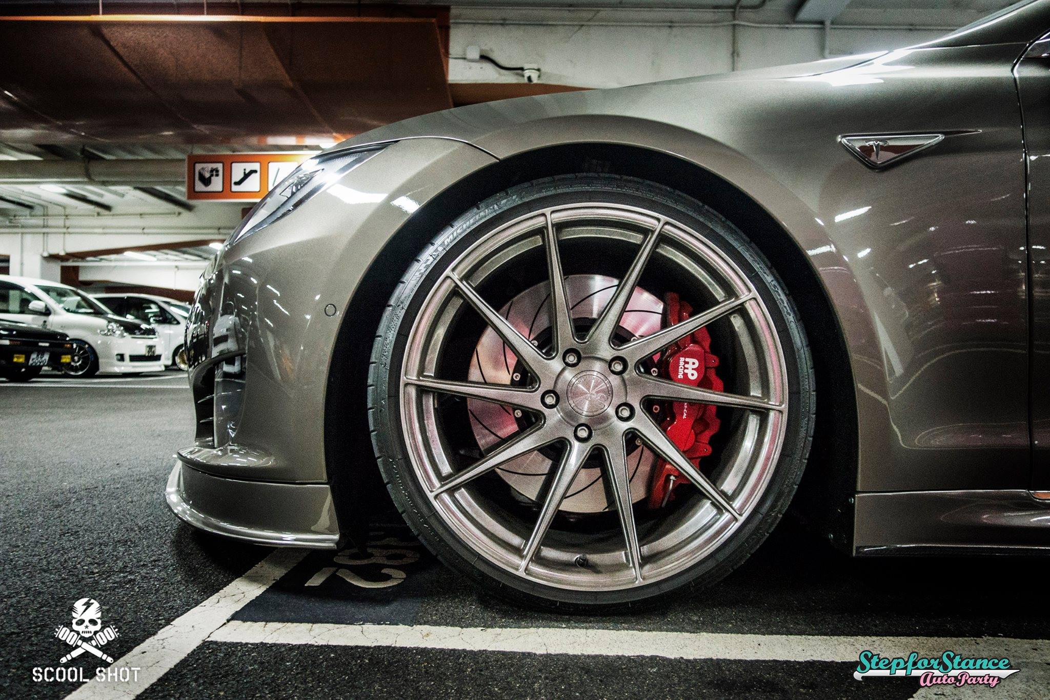 2014 Tesla Model S photo