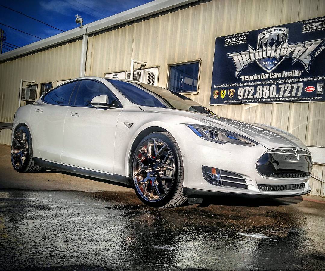 2014 Tesla Model S photo