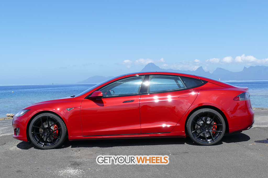 2015 Tesla Model S photo