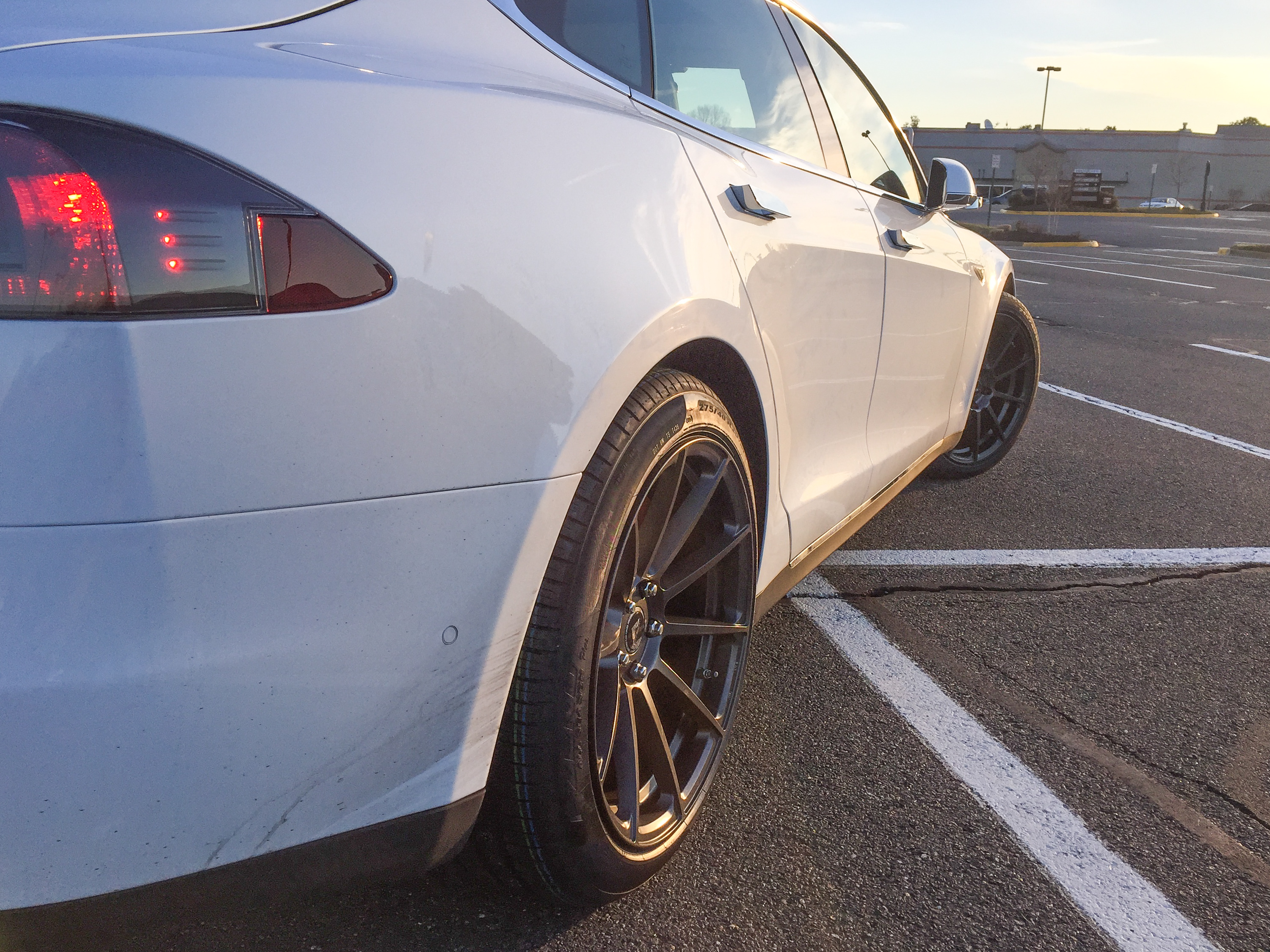 2015 Tesla Model S photo