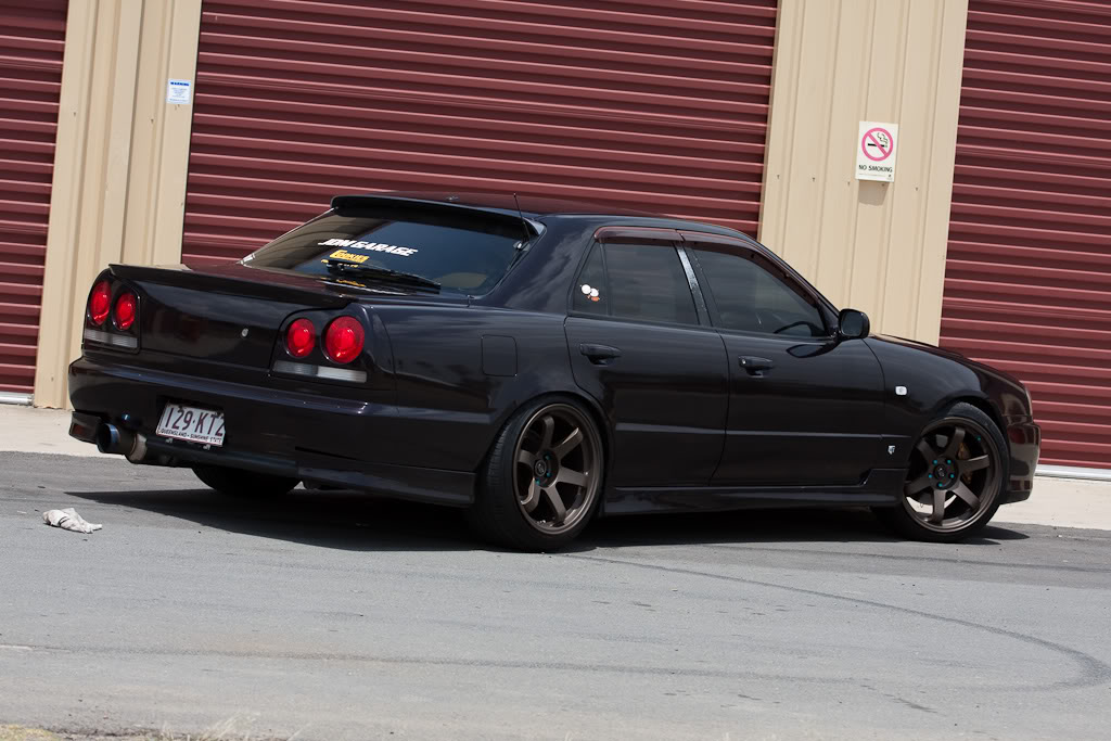 1999 Nissan R31-R34 Skyline 4dr photo