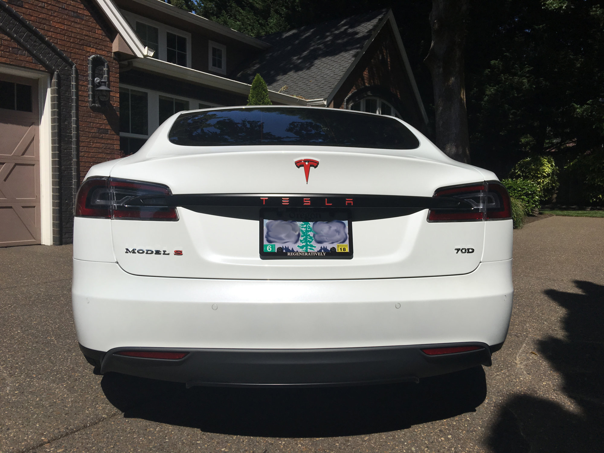 2015 Tesla Model S photo