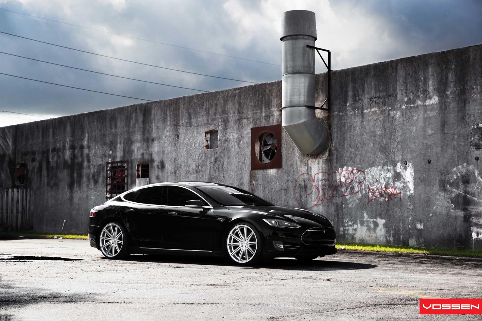 2015 Tesla Model S photo