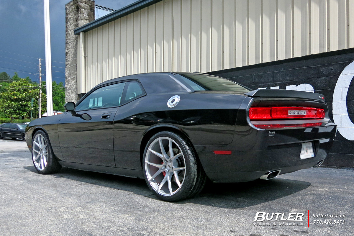 2015 Dodge Challenger photo