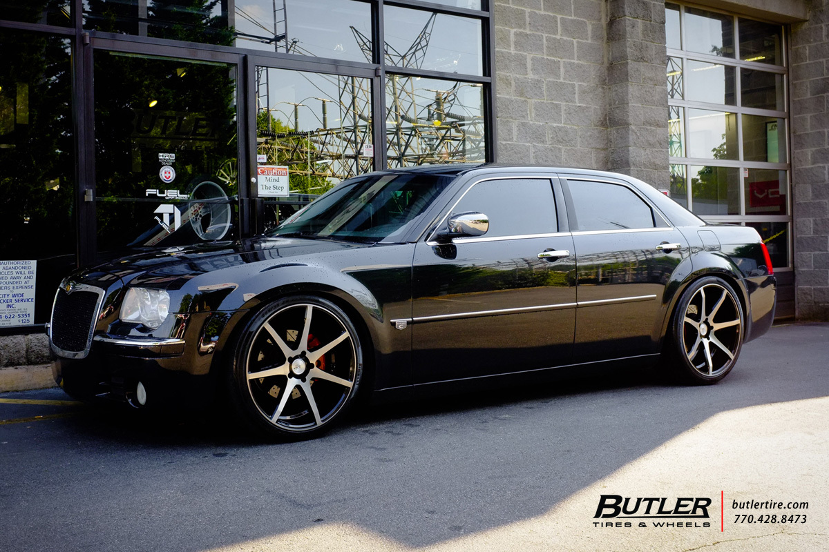 2013 Chrysler 300 photo
