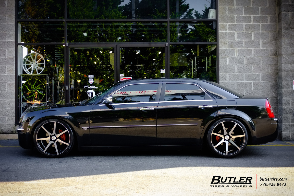 2013 Chrysler 300 photo