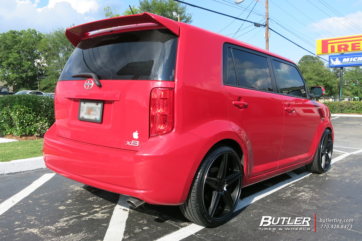 2014 Scion xB photo