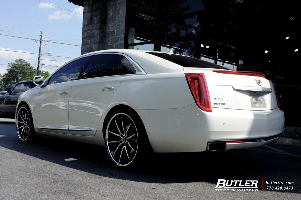 2014 Cadillac XTS photo