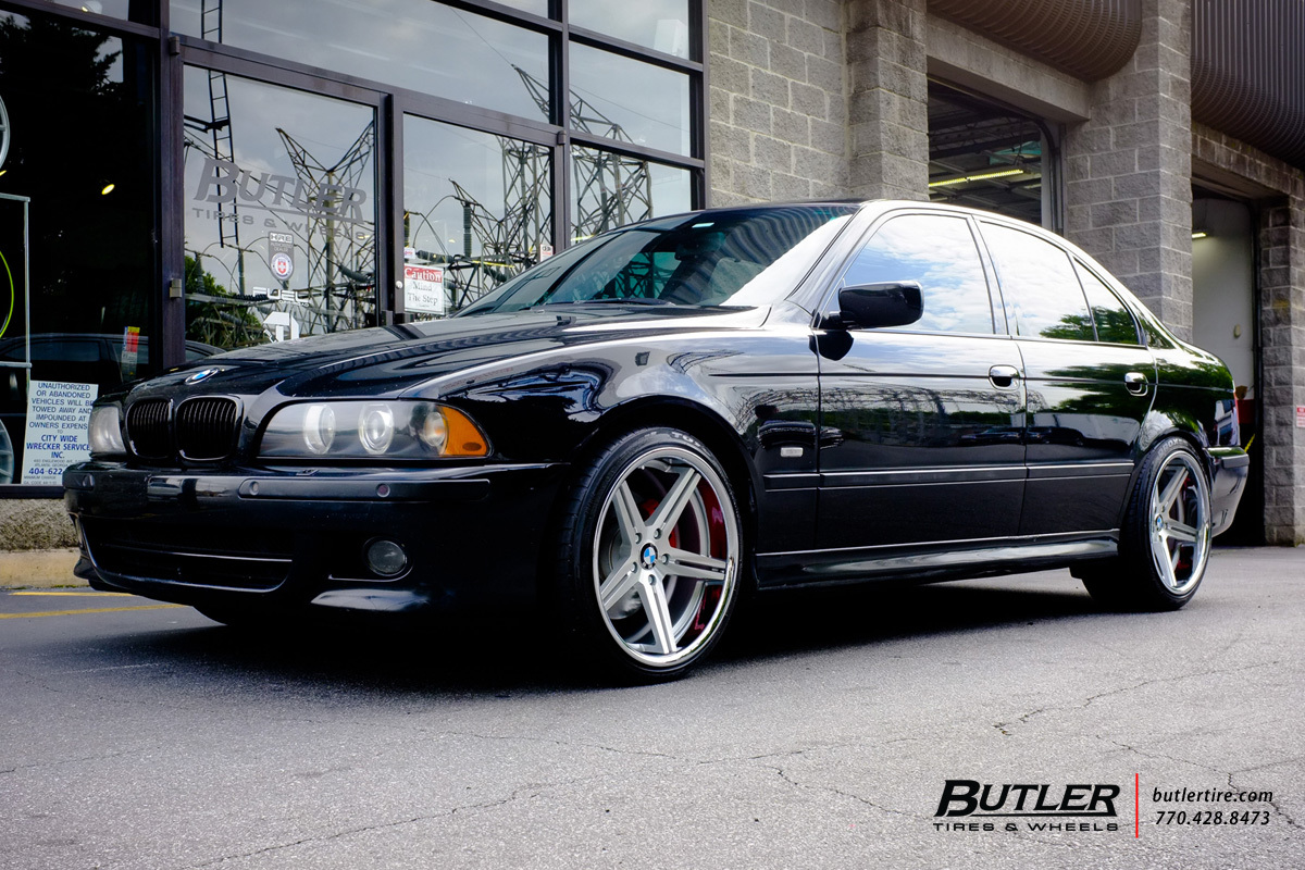 2000 BMW 528 photo