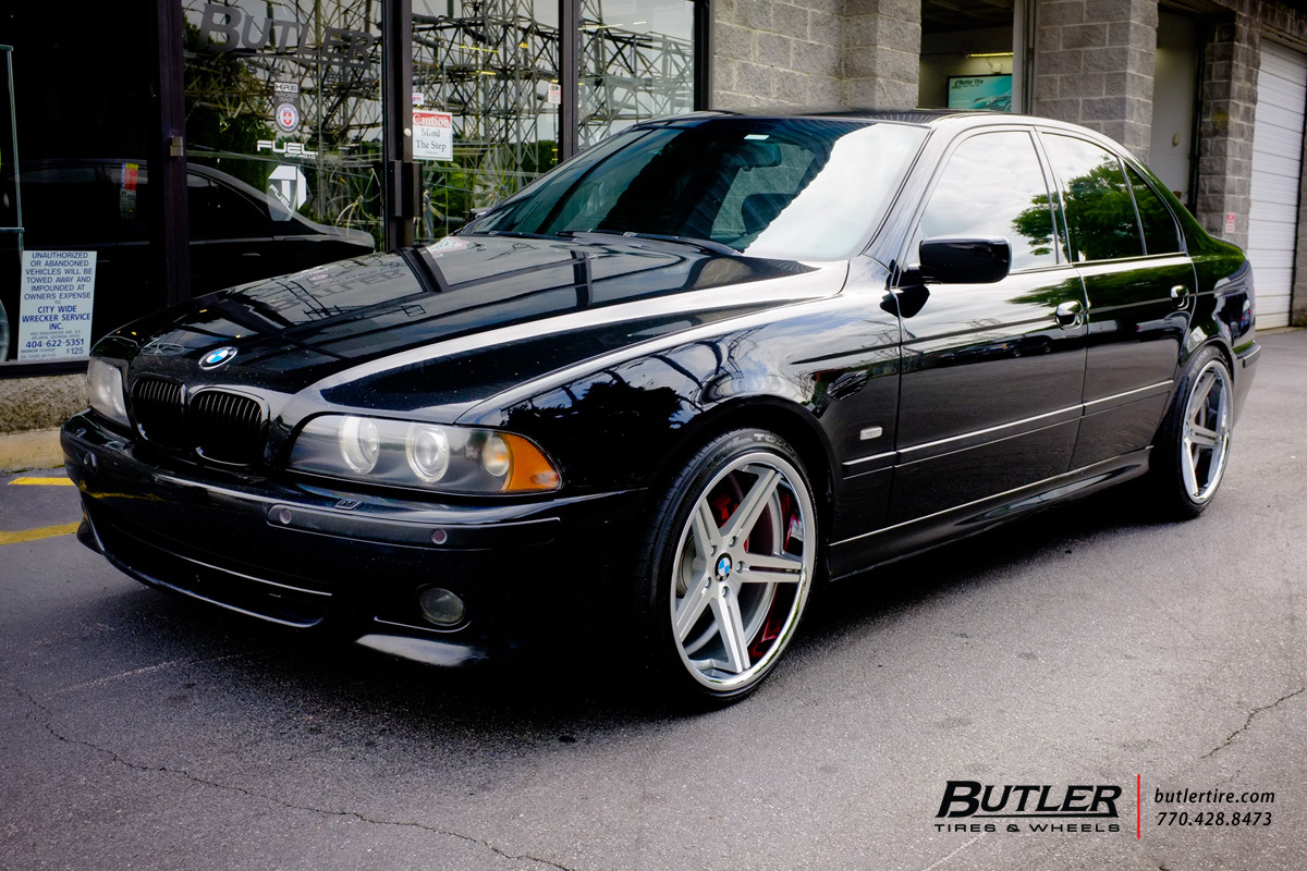 2000 BMW 528 photo