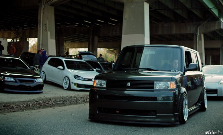 2005 Scion xB photo