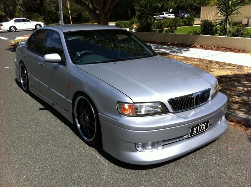 1998 Nissan Maxima photo