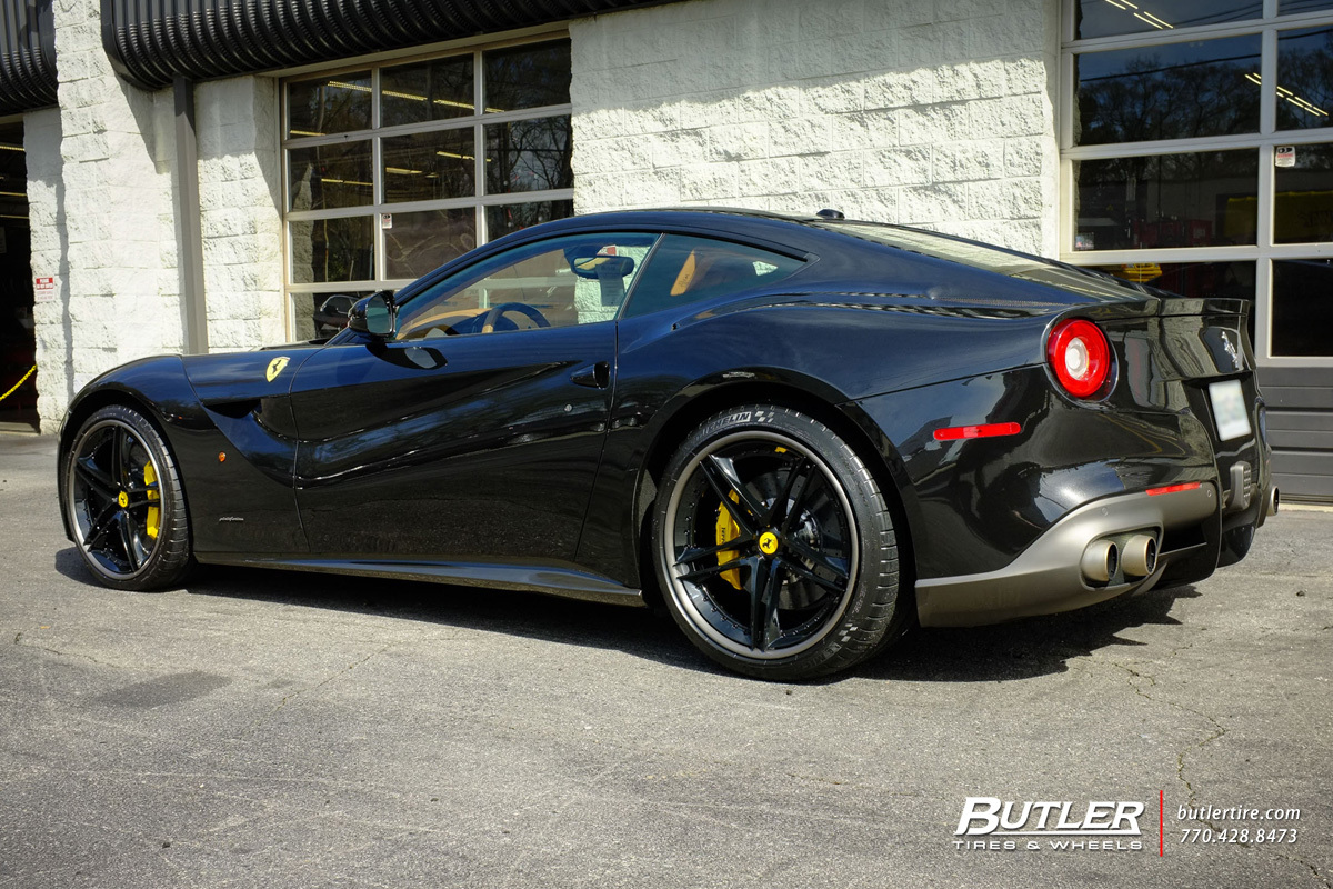 2015 Ferrari F12berlinetta photo