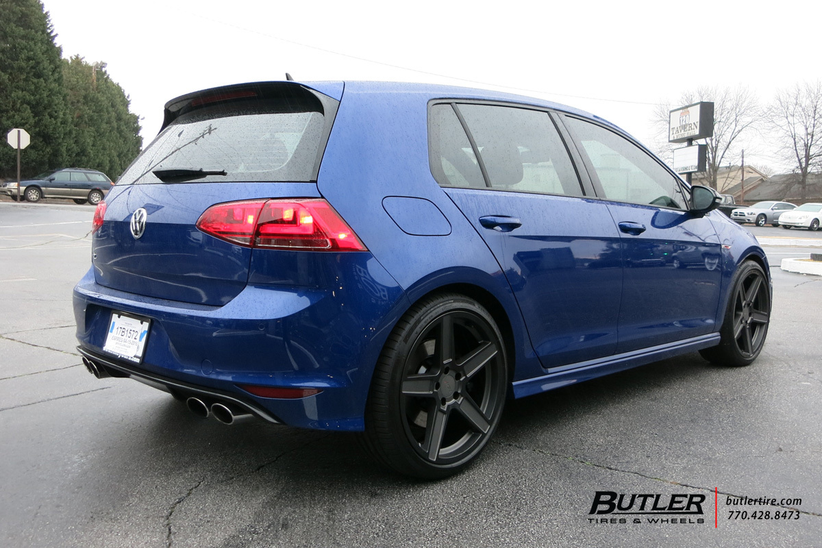 2015 Volkswagen Golf photo