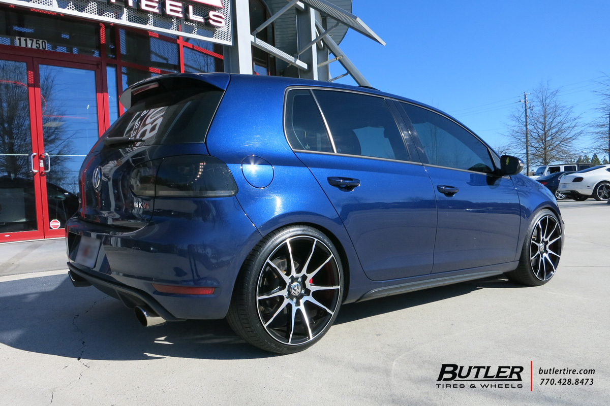 2013 Volkswagen Golf photo