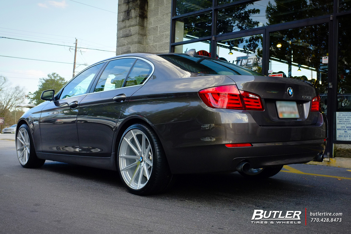 2015 BMW 550 photo