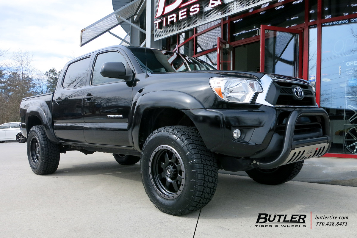 2015 Toyota Tacoma photo