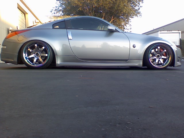2004 Nissan 350Z photo