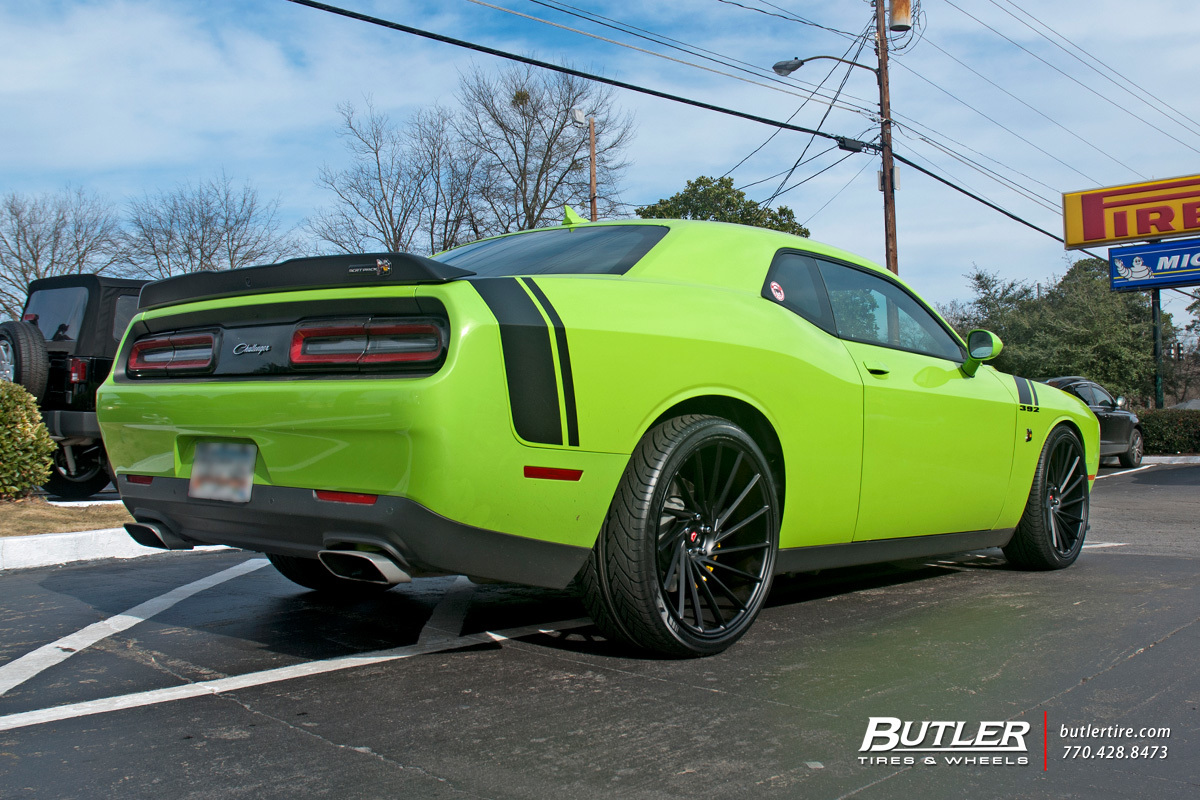 2015 Dodge Challenger photo