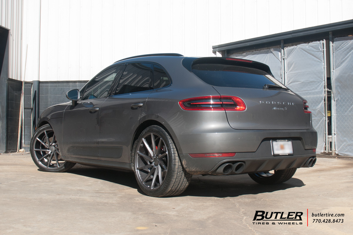 2015 Porsche Macan photo
