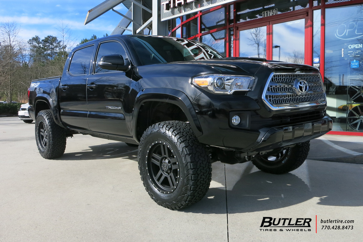 2015 Toyota Tacoma photo